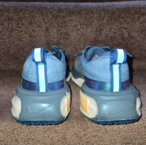 Nike Men's Size 8 Invincible 3 Running Shoe - Picture 3 of 5